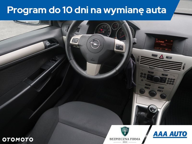 Opel Astra - 8