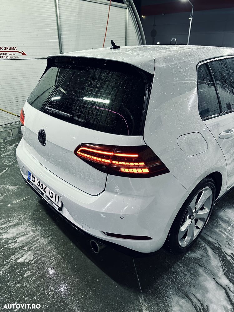 Volkswagen Golf - 19