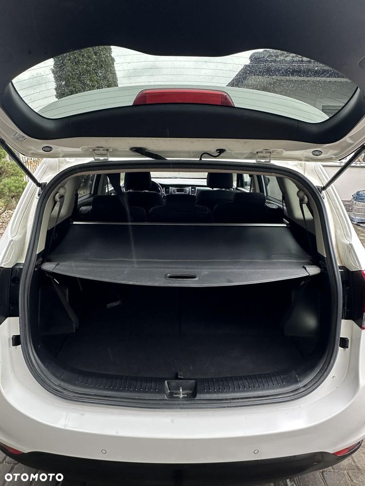 Kia Carens 1.7 CRDi 115 Dream Team Edition - 29