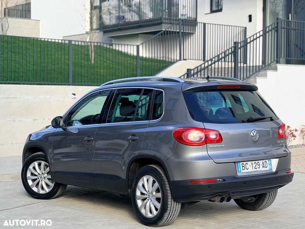 Volkswagen Tiguan 2.0 TDI DPF BlueMotion Technology Lounge Sport & Style - 5