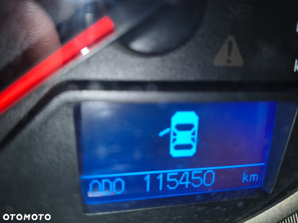 Toyota RAV4 2.0 D-4D Premium - 27