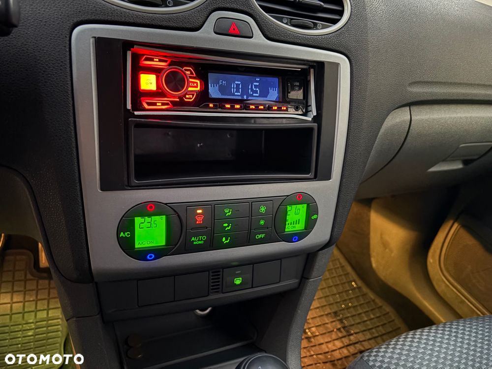 Ford Focus 1.6 Trend - 5