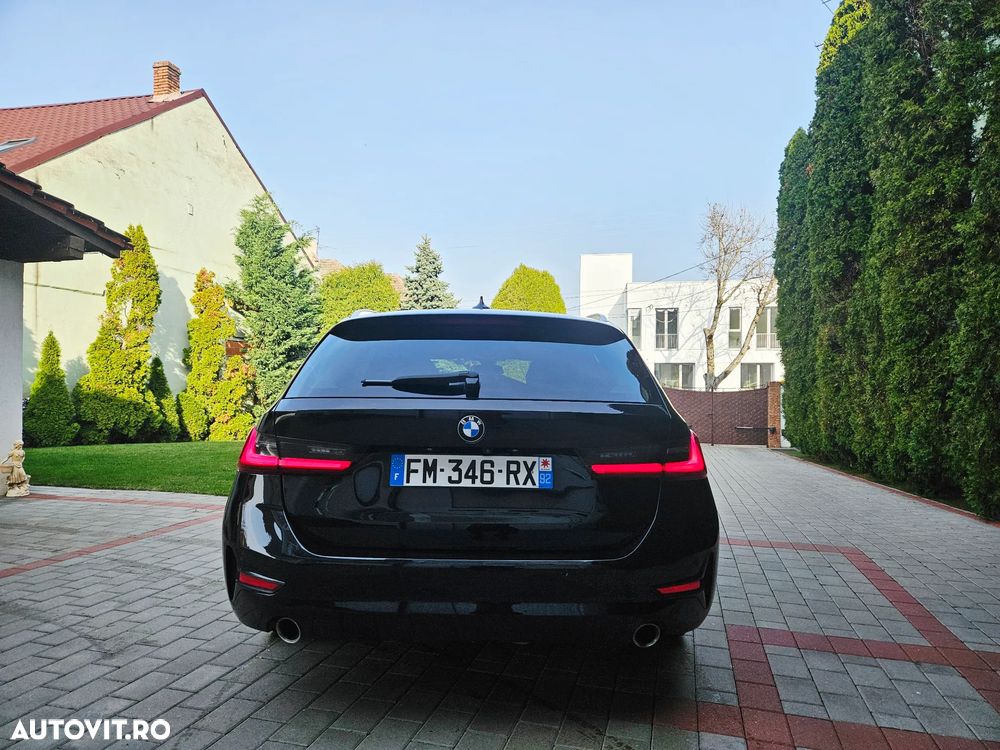 BMW Seria 3 320d Touring xDrive Aut. Edition Luxury Line Purity - 4