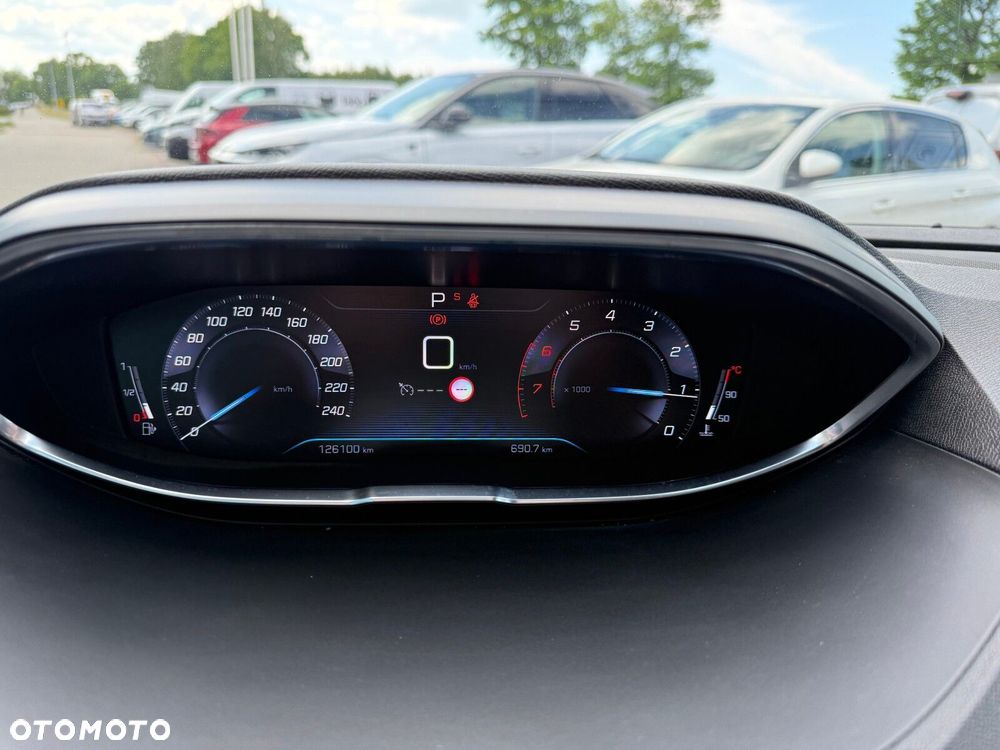 Peugeot 3008 1.2 PureTech Allure S&S EAT6 - 24