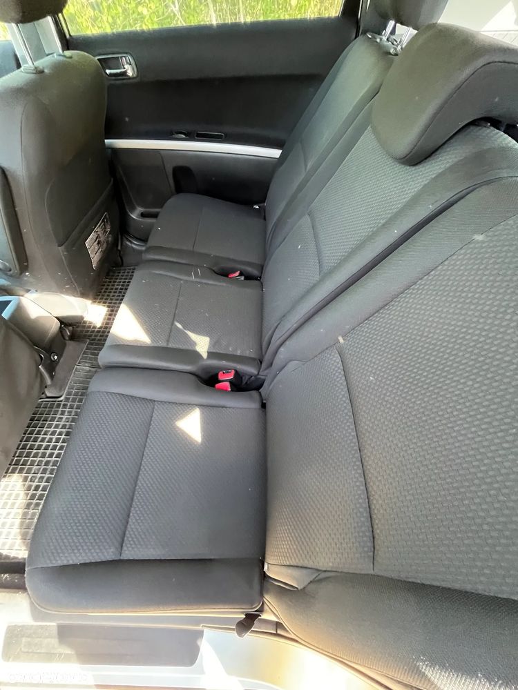 Toyota Corolla Verso 1.8 Sol - 11