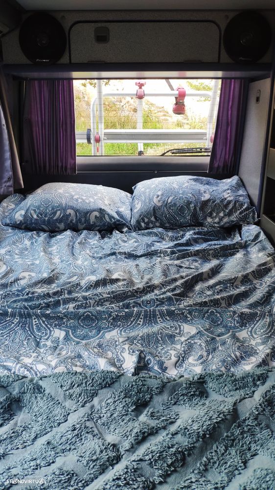 VW Transporter 2.4 D Calif. Coach - 12