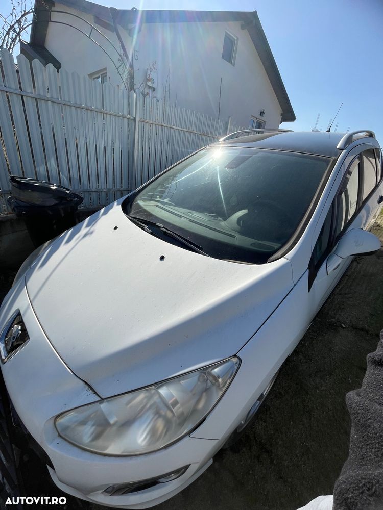 Peugeot 308 1.6 HDI FAP Allure - 4