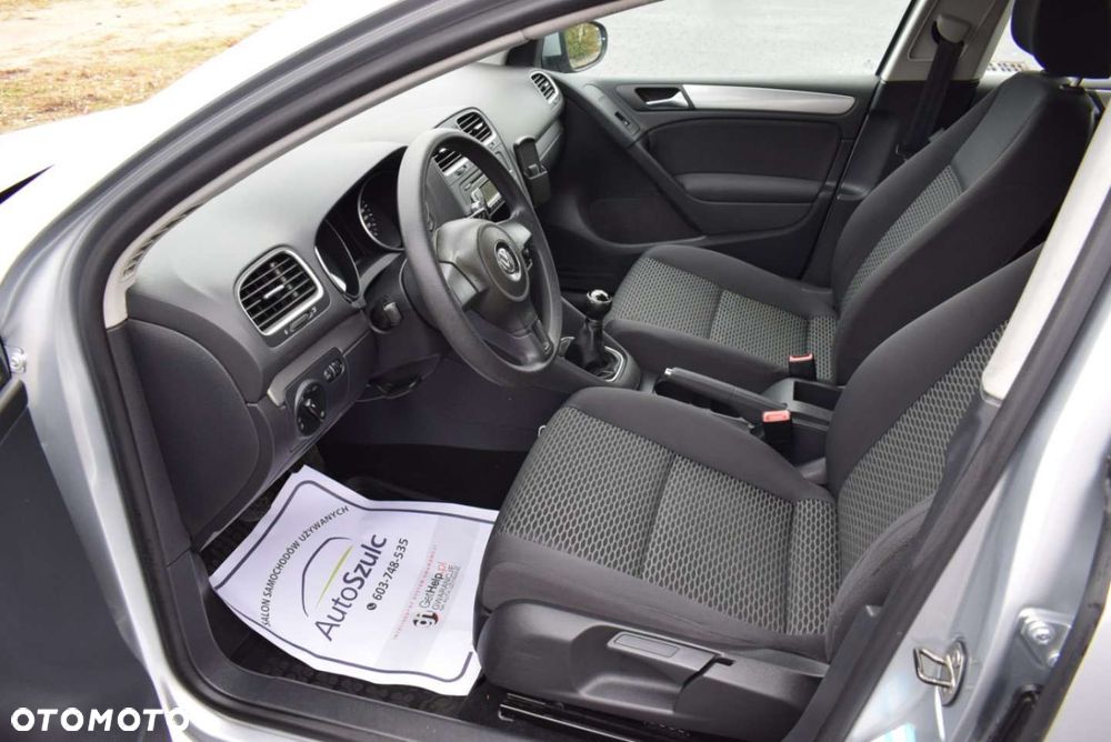 Volkswagen Golf - 16