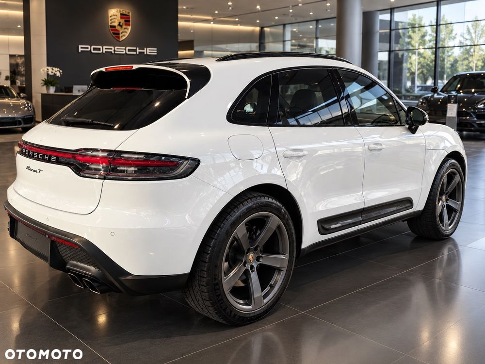 Porsche Macan 2025 photo 2