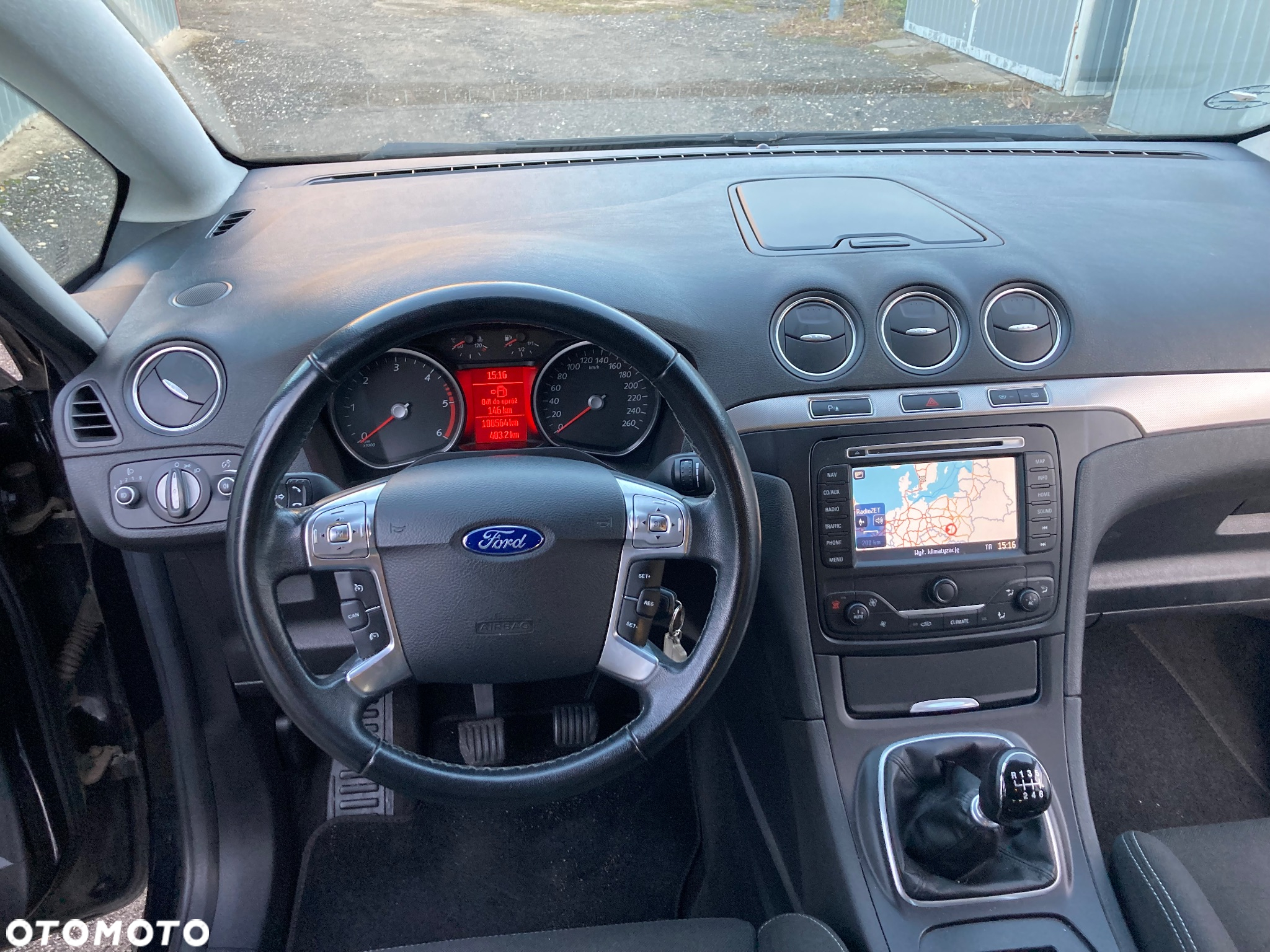 Ford S-Max - 8