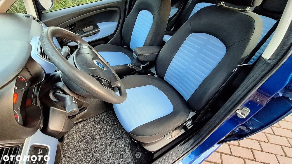 Fiat Grande Punto - 9