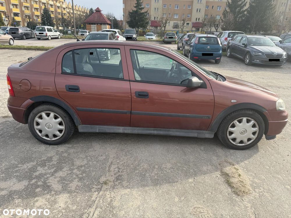 Opel Astra - 4