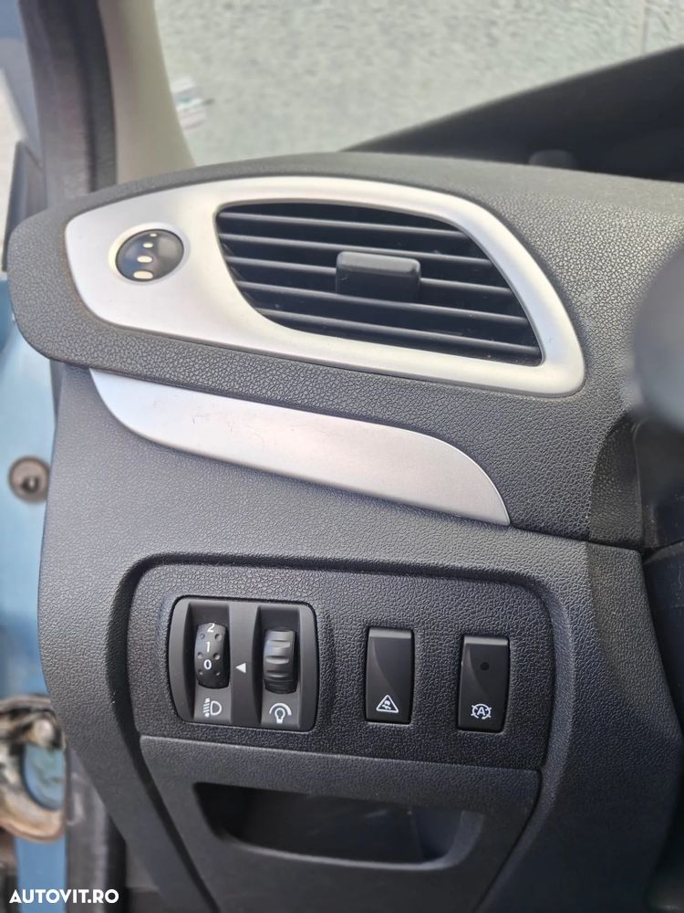 Renault Grand Scenic dCi 130 FAP Start & Stop Bose Edition - 7