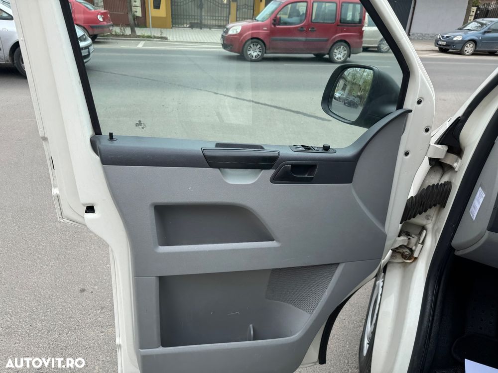 Volkswagen Transporter ver-caravelle-kurz-dpf-trendline - 17