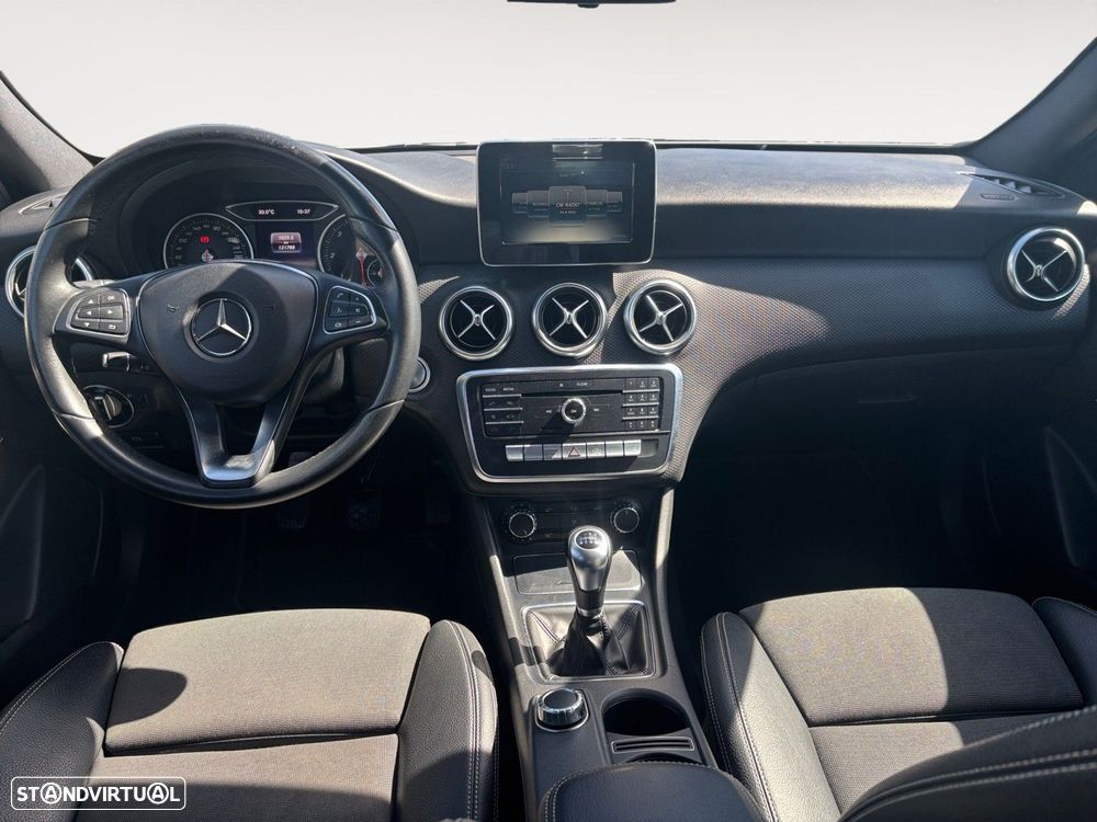 Mercedes-Benz A 160 d Urban - 10