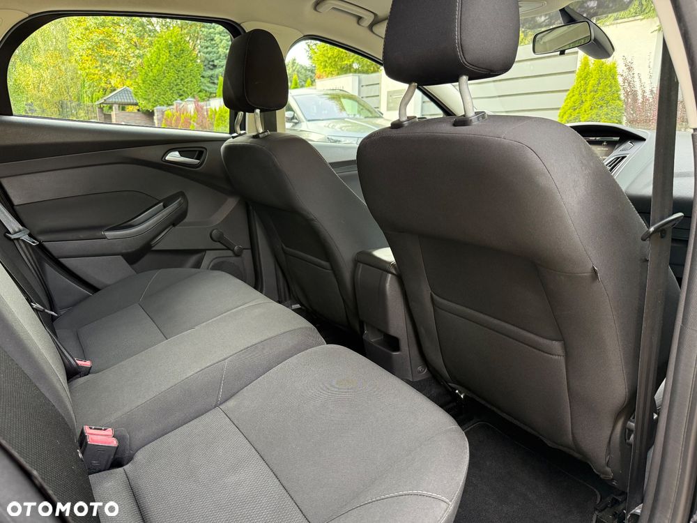 Ford Focus - 24