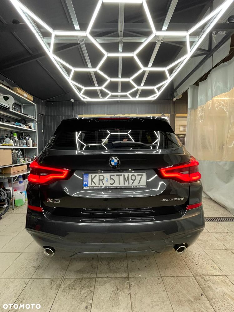 BMW X3 xDrive20d - 26