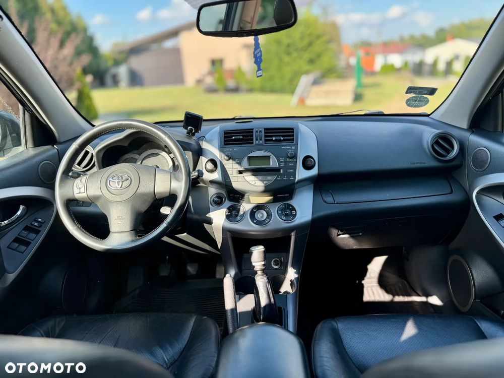 Toyota RAV4 2.2 D-CAT 4x4 Executive - 9