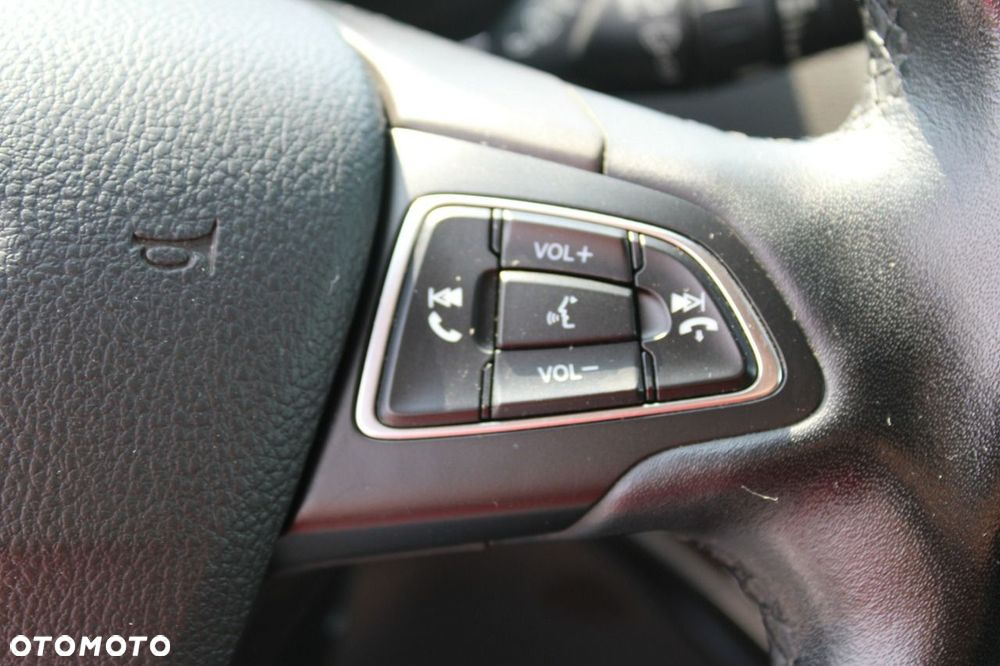 Ford Kuga - 23