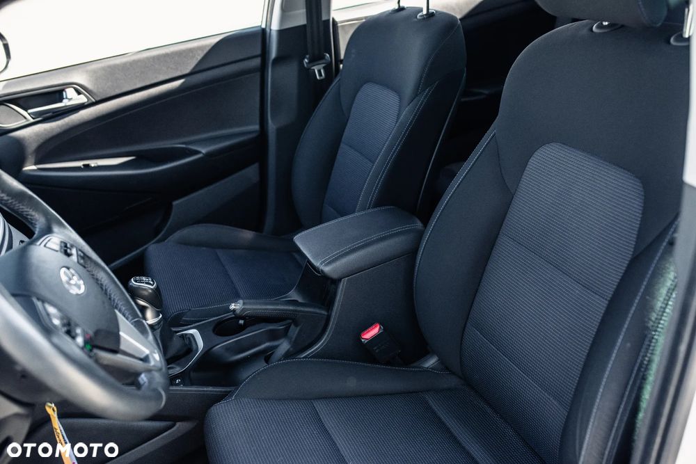 Hyundai Tucson 1.6 GDi 2WD Select - 30