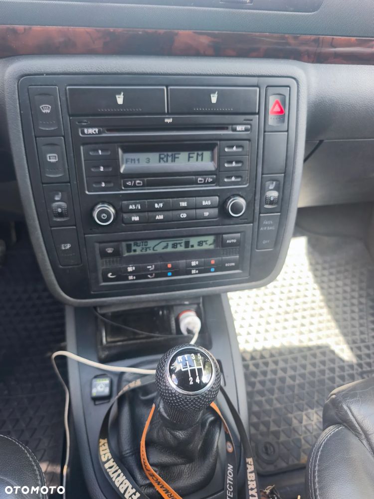 Volkswagen Sharan 1.8T Highline - 8