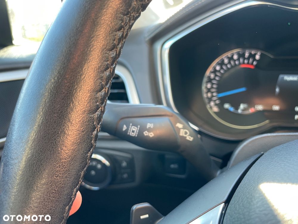 Ford Mondeo 2.0 EcoBoost Start-Stopp Autom Vignale - 30