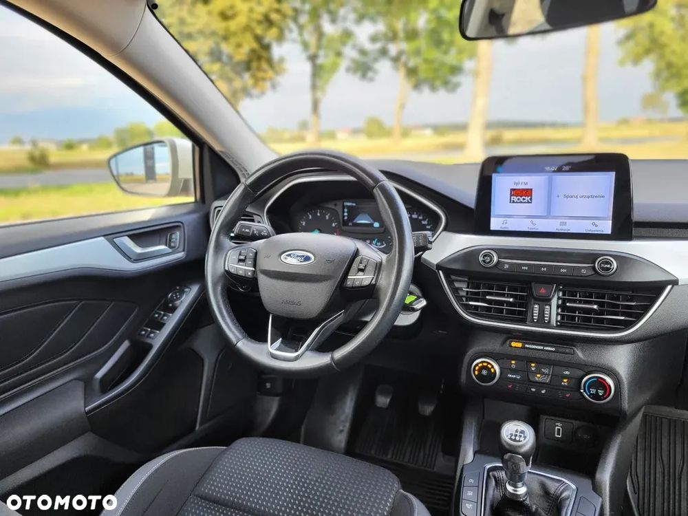 Ford Focus 1.0 EcoBoost Trend Edition - 9