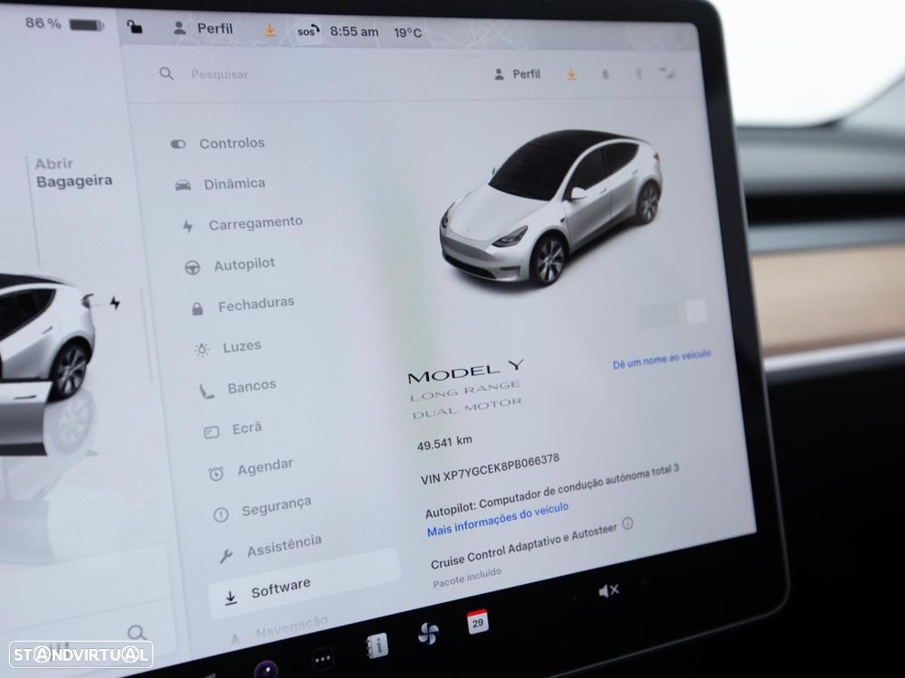 Tesla Model Y Long Range Dual Motor AWD - 22