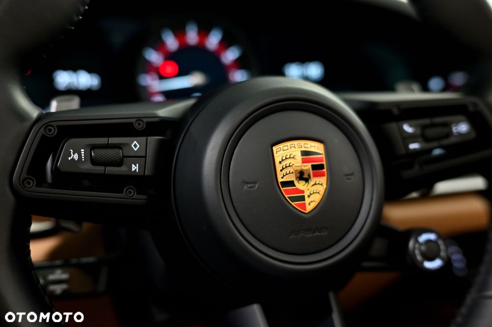 Porsche 911 Targa 4S - 20