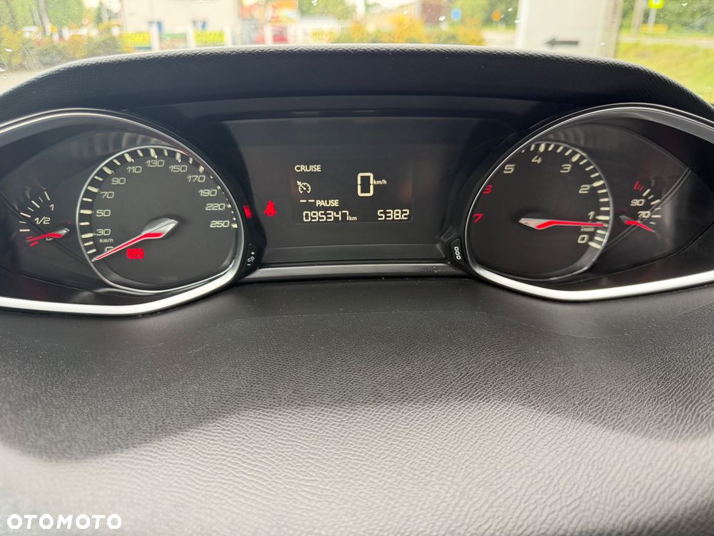 Peugeot 308 110 e-THP Stop & Start Access - 19