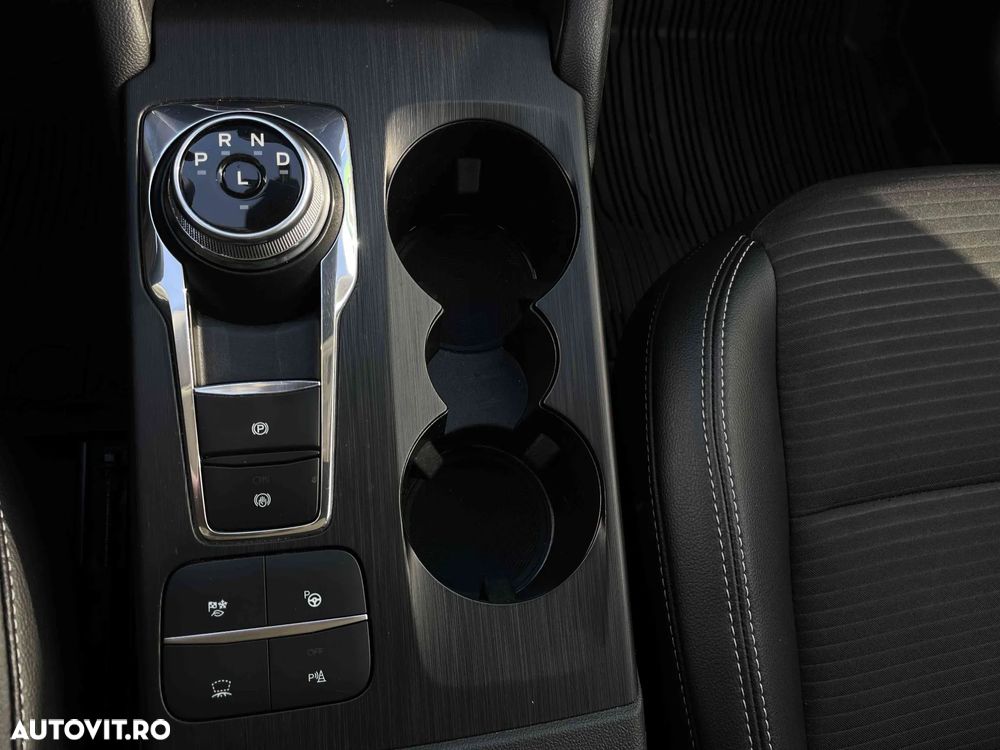 Ford Kuga - 15