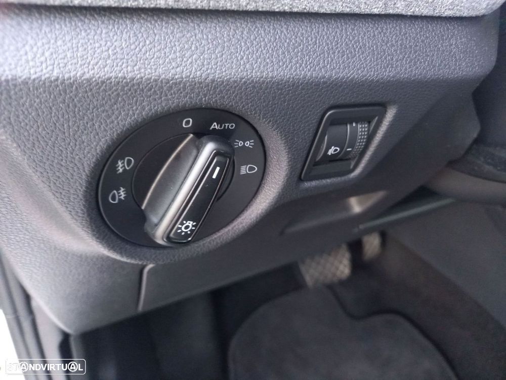Skoda Kamiq 1.0 TSI DSG - 13