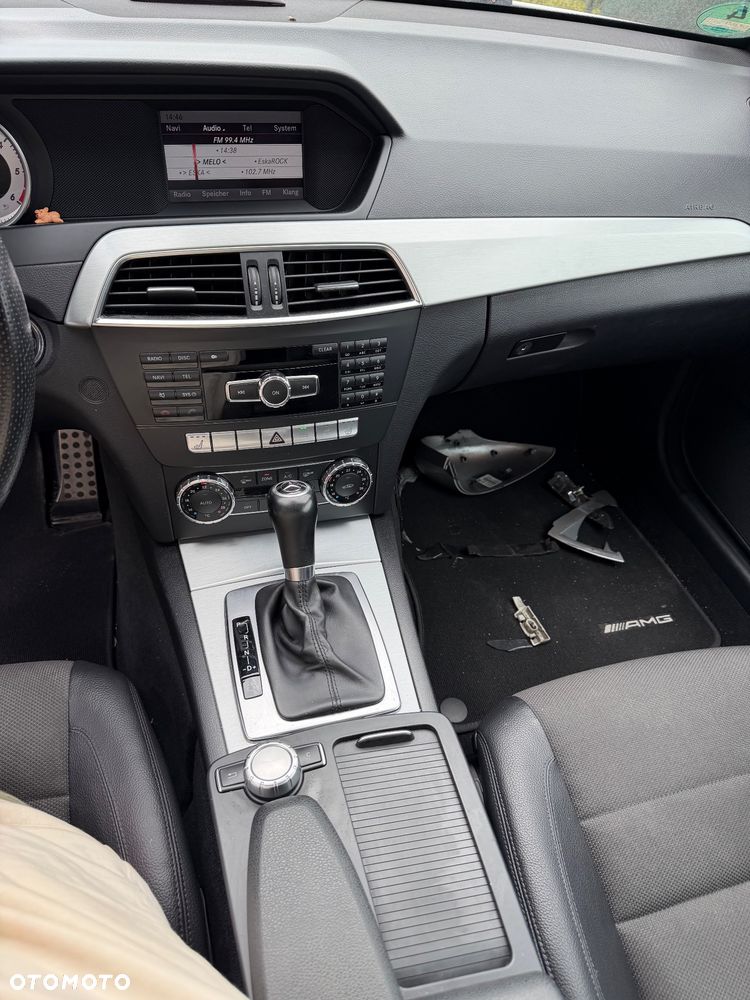 Mercedes-Benz Klasa C 220 CDI DPF BlueEFFICIENCY 7G-TRONIC Edition 1 - 26