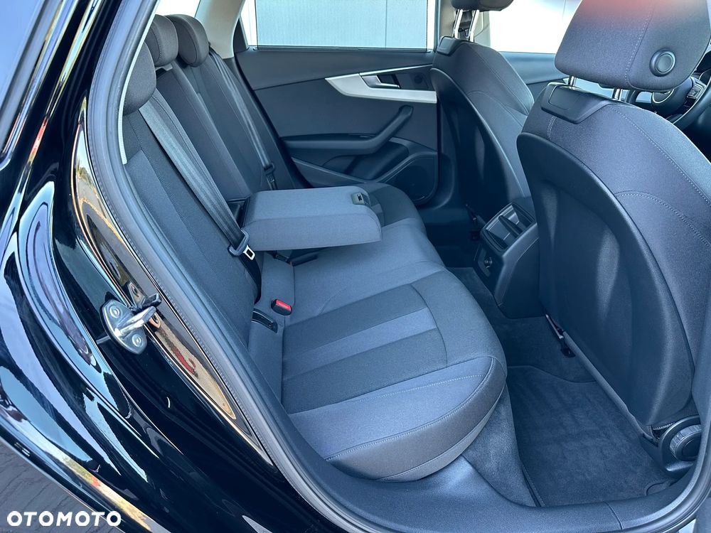 Audi A4 Avant - 16