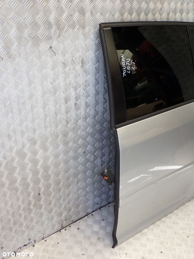 DRZWI PRAWY  PRZÓD VW TOURAN KOD LAKIERU LA7W 450 ZŁ - 13