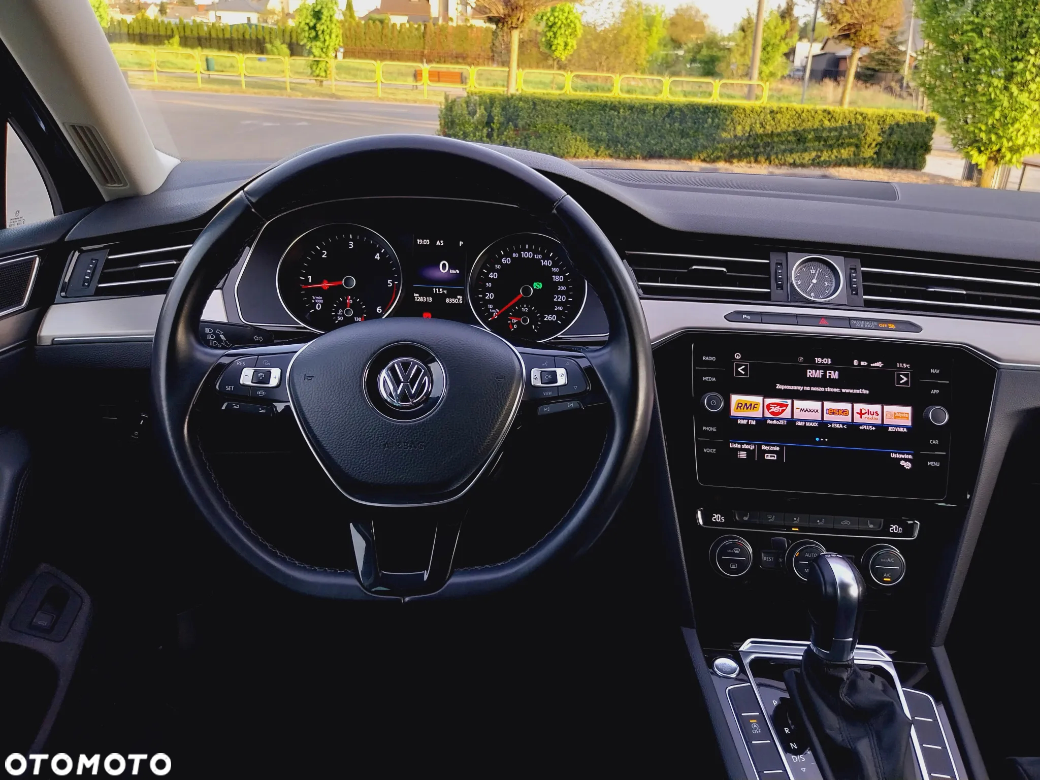 Volkswagen Passat Variant 2.0 TDI DSG (BlueMotion Technology) Highline - 12