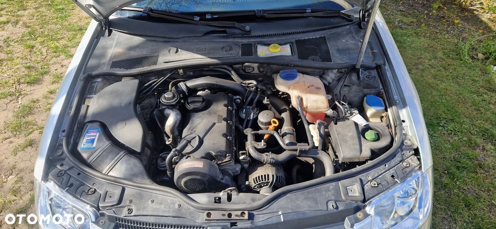 Volkswagen Passat 1.9 TDI Basis - 14