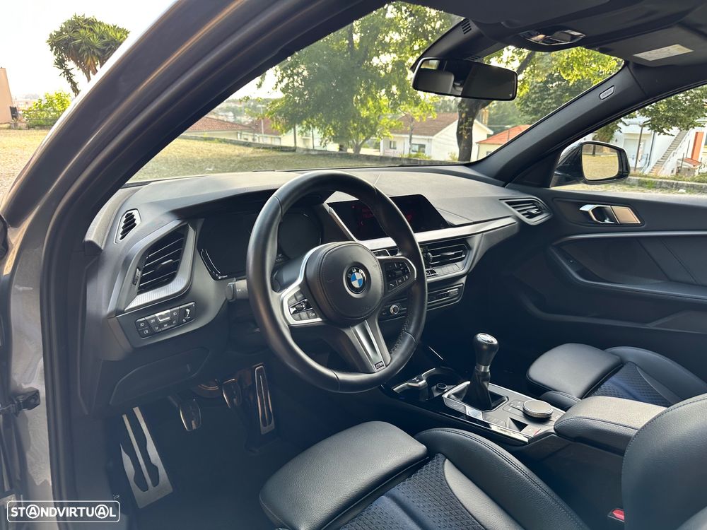 BMW 116 d Pack Desportivo M - 19