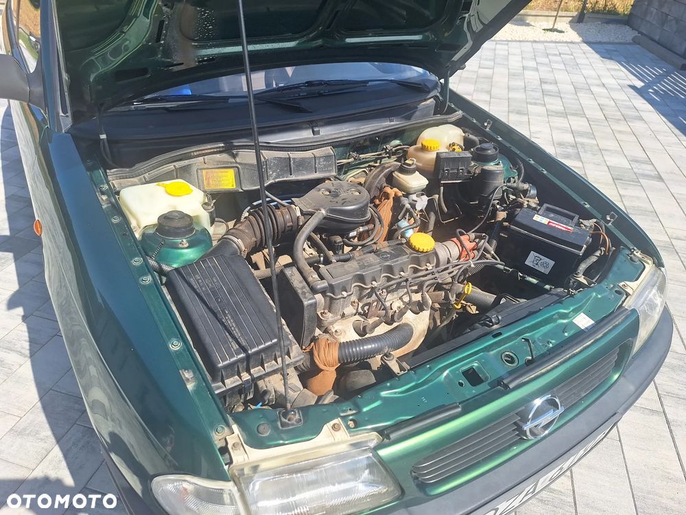 Opel Astra 1.4 GL - 7
