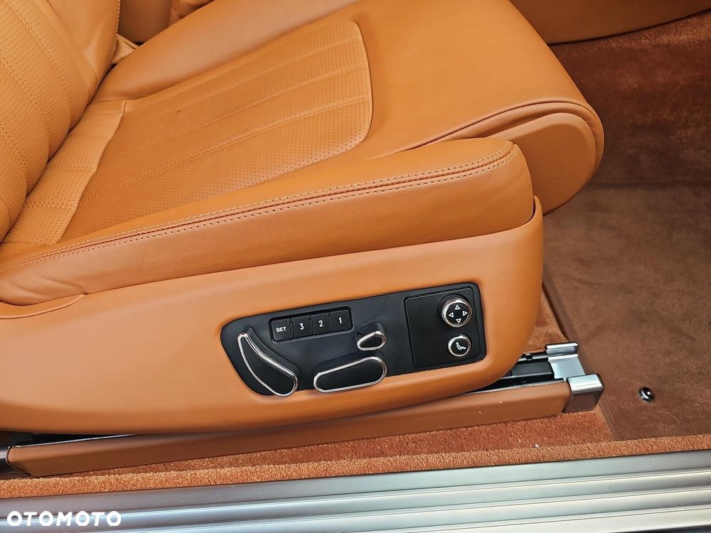 Bentley Continental GT - 16