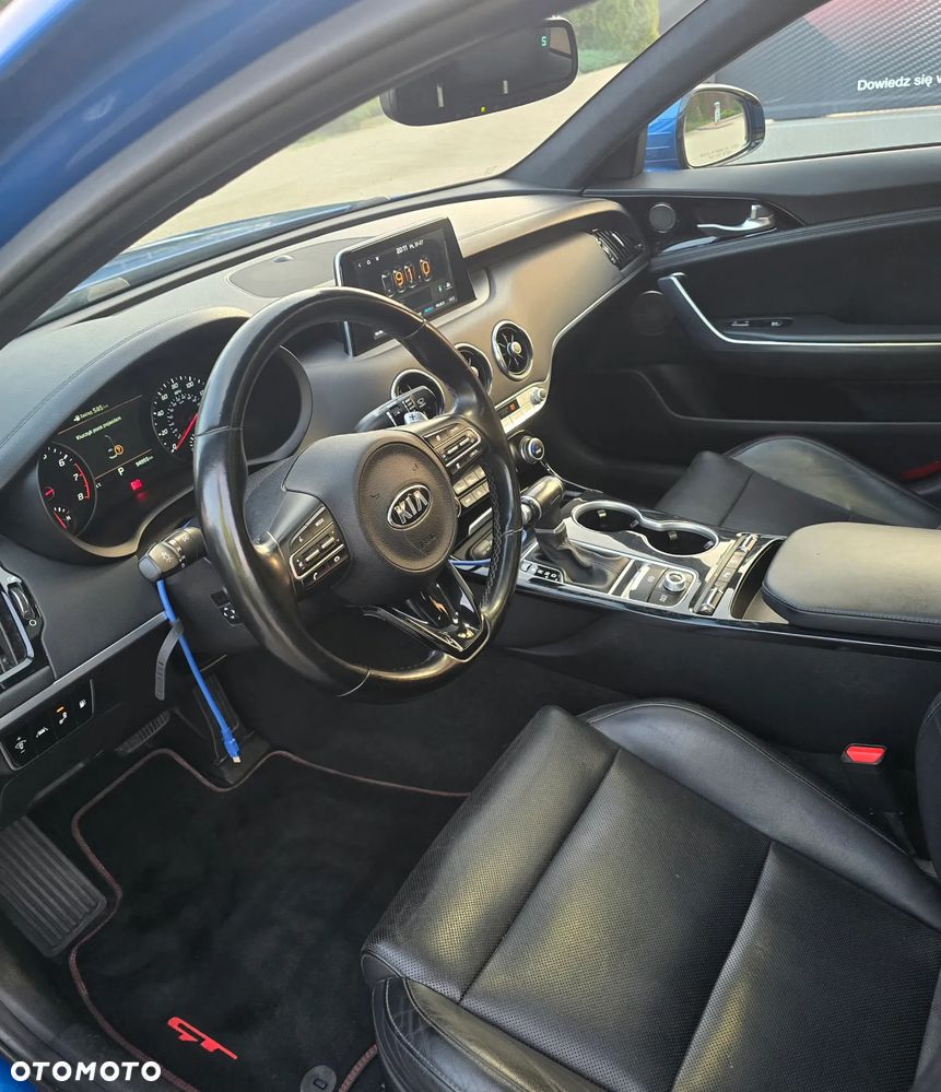 Kia Stinger - 9