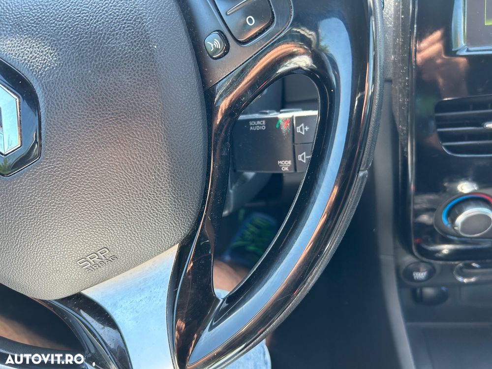 Renault Clio - 10