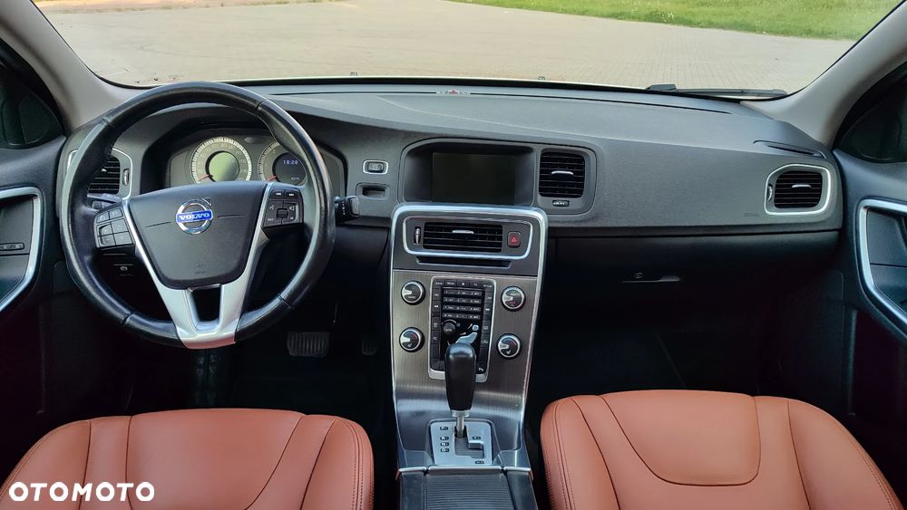 Volvo S60 D3 Geartronic Summum - 26