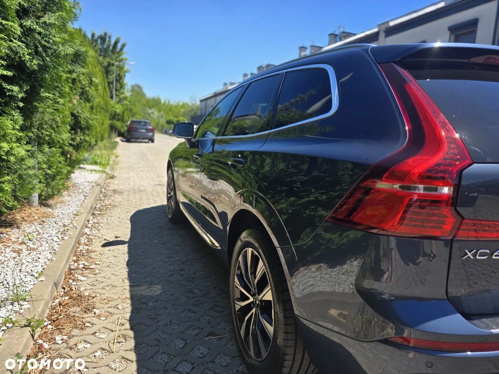 Volvo XC 60 B4 D AWD Plus Bright - 10