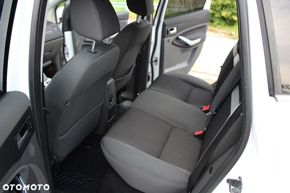 Ford Kuga 2.0 TDCi 4x4 Titanium - 20