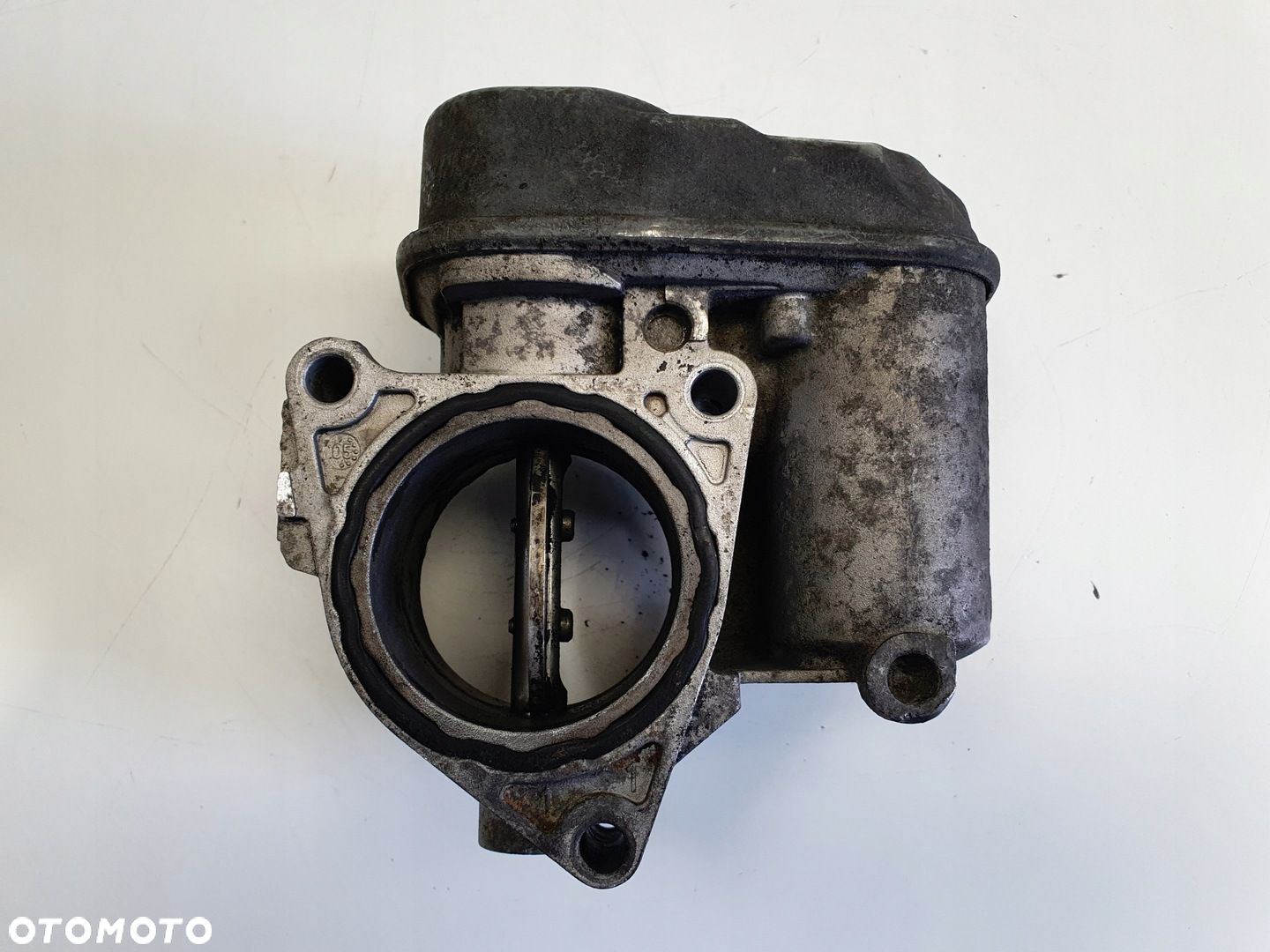 VW Passat B6 2.0 TDI PRZEPUSTNICA 03G128063B - 4