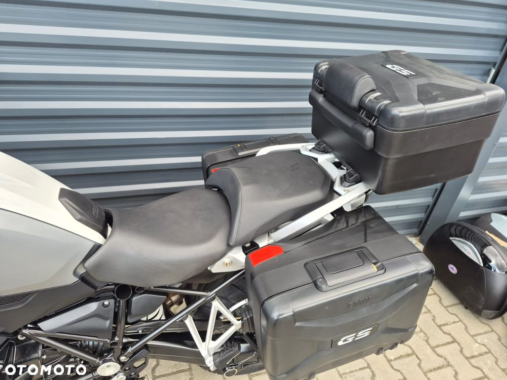 BMW R - 16