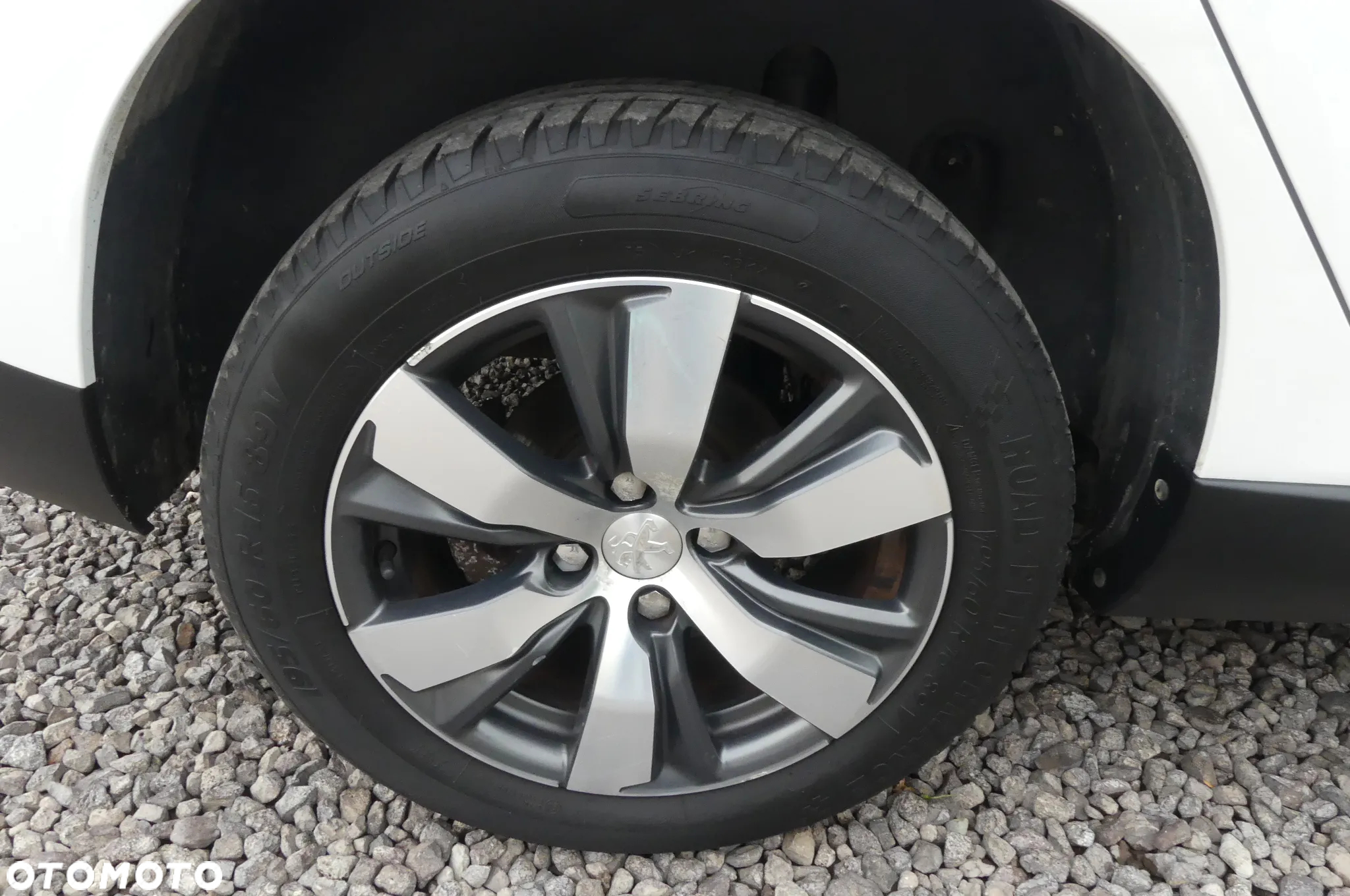 Peugeot 2008 1.6 VTi Allure - 24