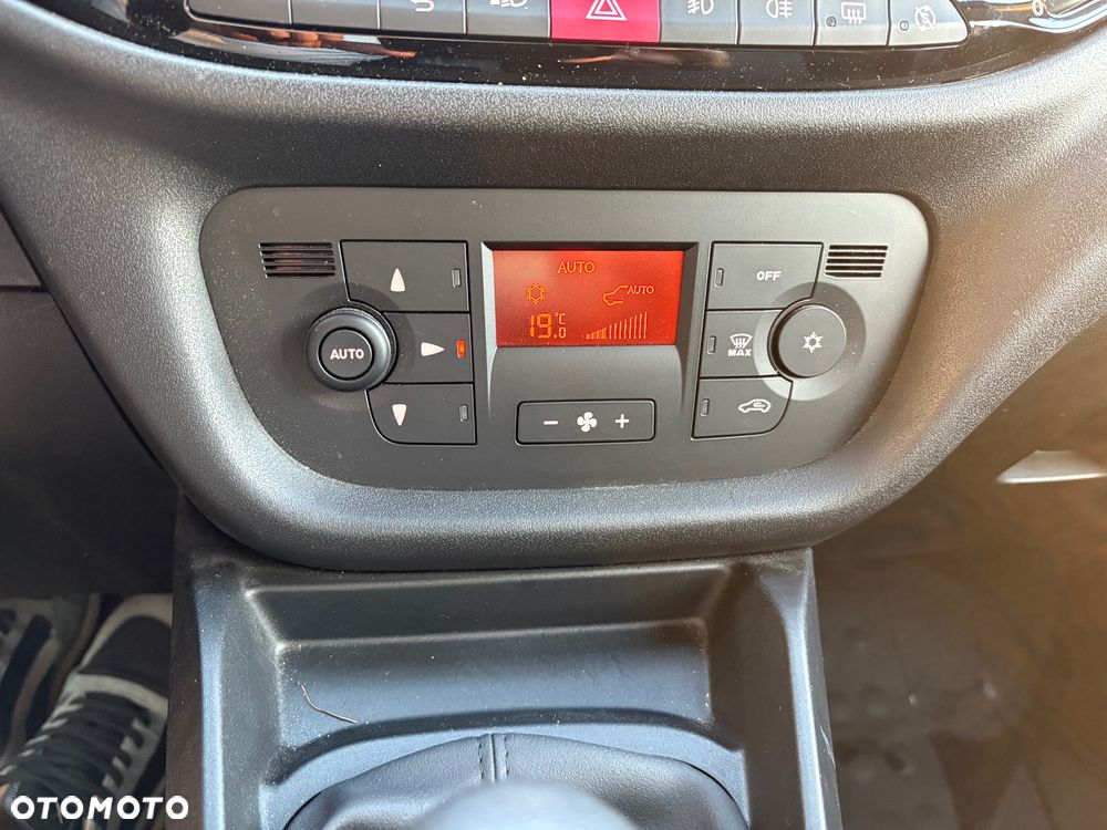 Fiat Doblo - 23