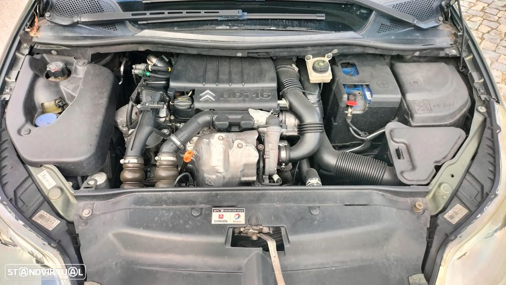 Citroën C4 1.6 HDi 110 Exclusive - 7